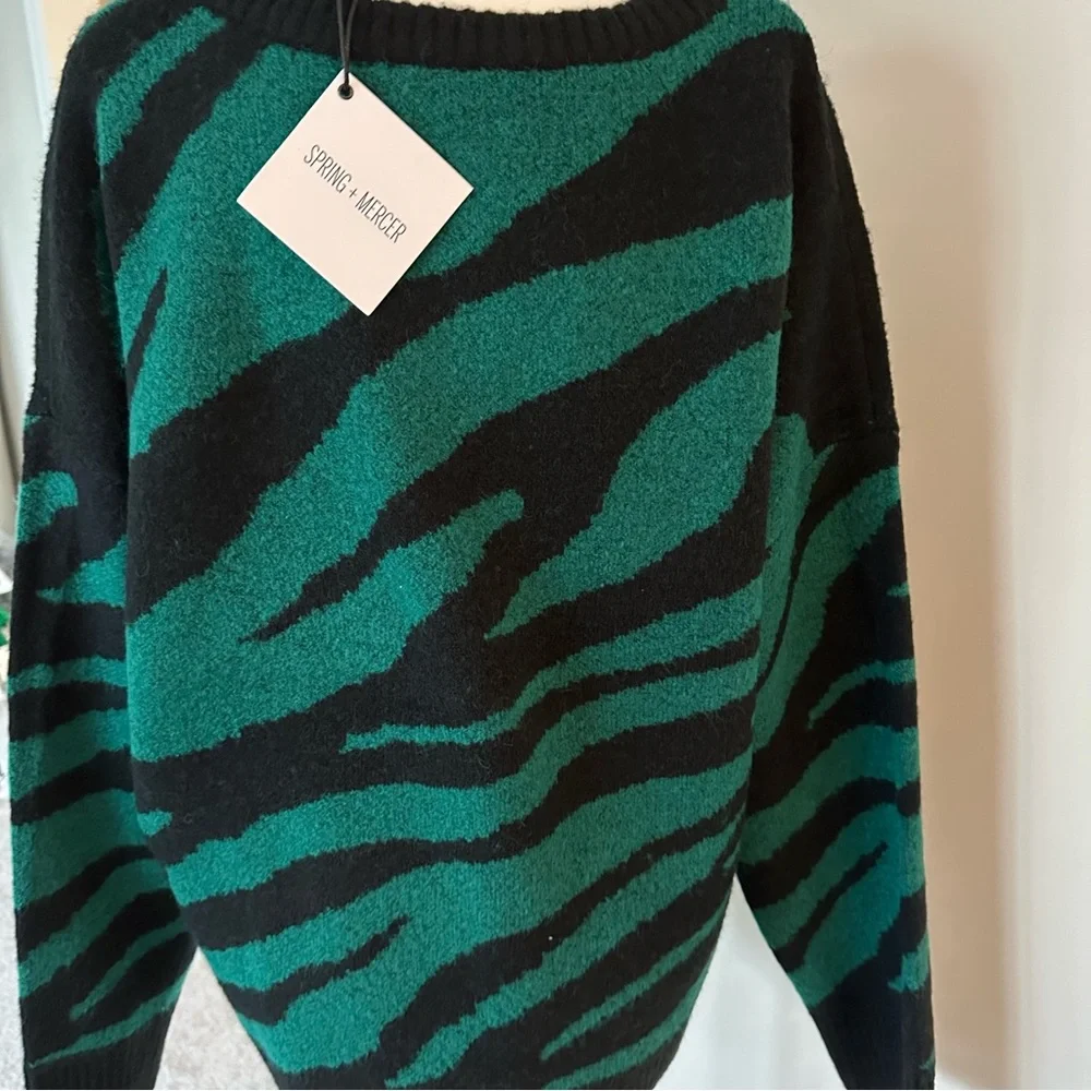 Spring + Mercer sweater - Picture 4 of 4
